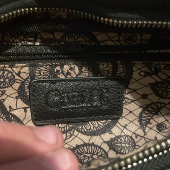 Carlos by Carlos Santana Black Belt Bag with Adjustable Strap - Picture 3 of 3